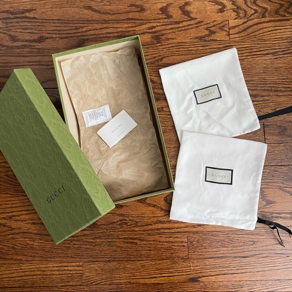 Authentic GUCCI empty green box and dust bags - Picture 2 of 11